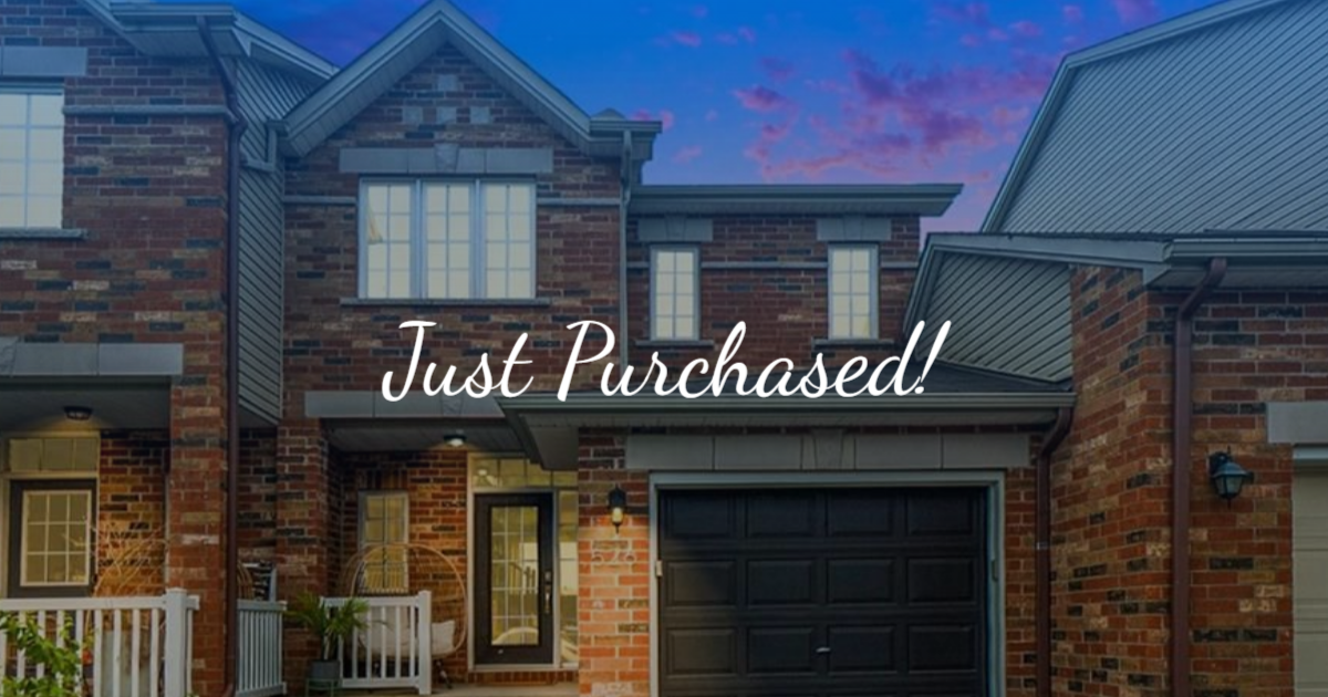 Congrats to my buyer on this lovely Orleans townhome!  And now when she wants to see her family it’s a quick pop-in - no more 417 rush hour battles!